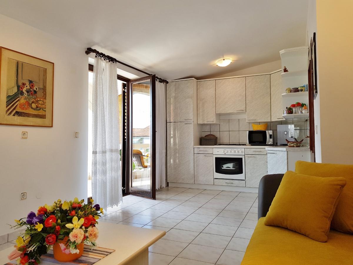 Apartment Luna Vodice Buitenkant foto